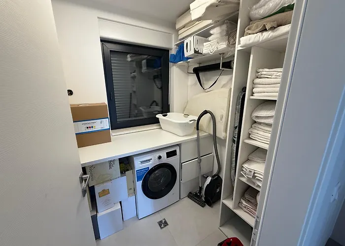 Olira فيلة تروغير